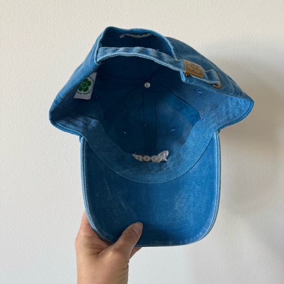 Room Service Hat - Picture 3 of 7